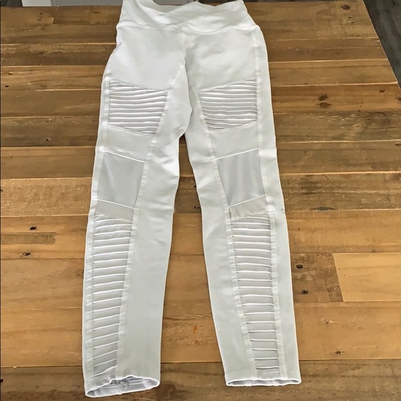 Alo Yoga Motos in Dove Grey - Picture 1 of 2